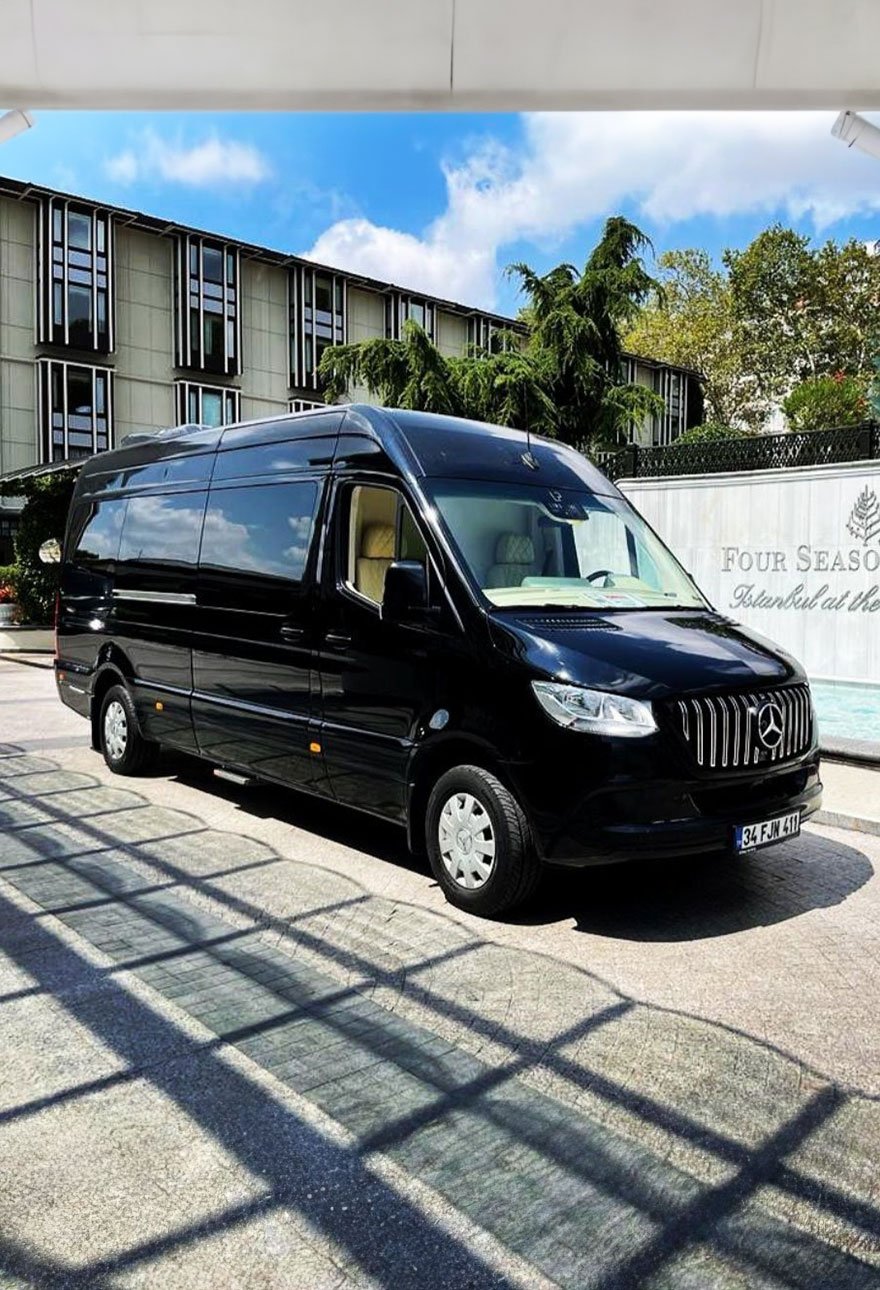 Luxury Mercedes Sprinter Minibus Exterior