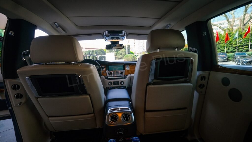 Rolls-Royce Luxury Car Interior - VIP Transfer in Istanbul