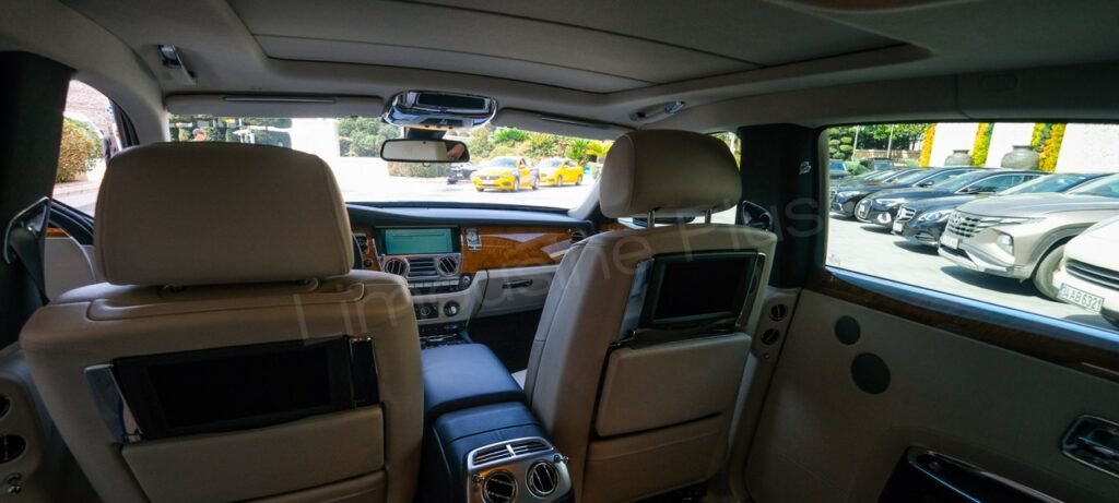 Rolls-Royce Luxury Car Interior - VIP Transfer in Istanbul