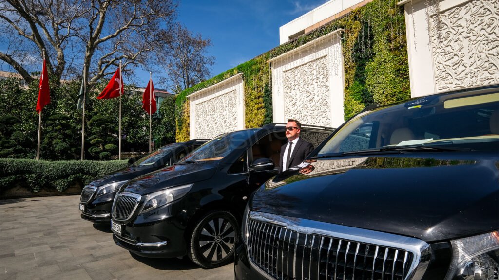 Luxury Car Rental: Combination of Comfort and Prestige 1 Air Limousine