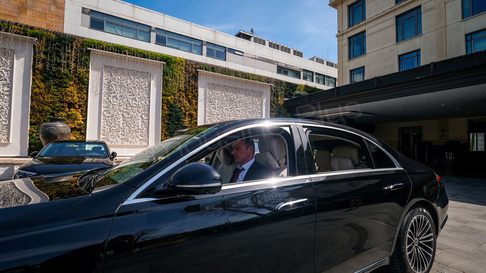 Rent a Car With Driver