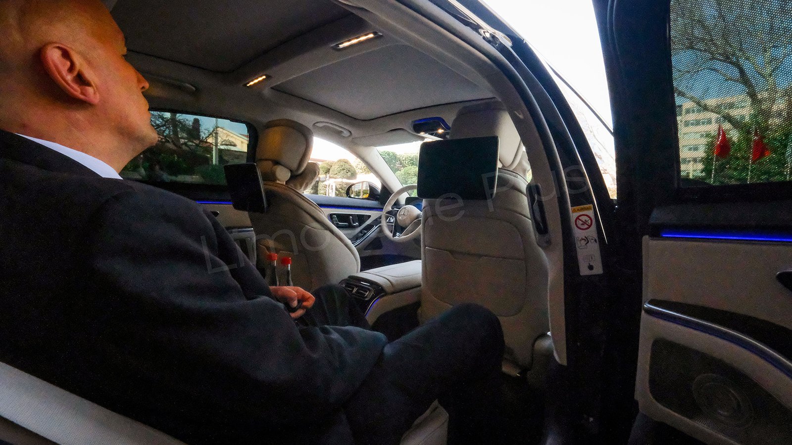 Who Are We? LimousinePlus