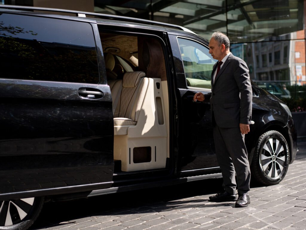 İstanbul Havalimanı – St. Regis Nişantaşı VIP Transfer | Limousine Plus 1 20241004 istanbul marriott hotel sisli 141