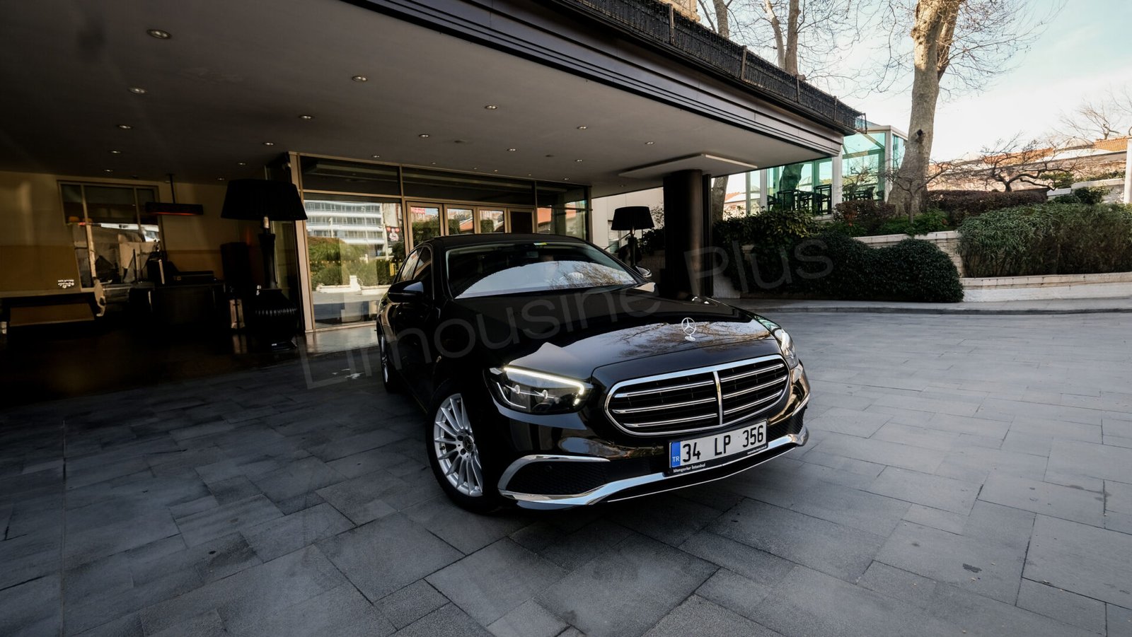 Istanbul Airport – Swissôtel The Bosphorus VIP Transfer | Limousine Plus 4 fuji0001