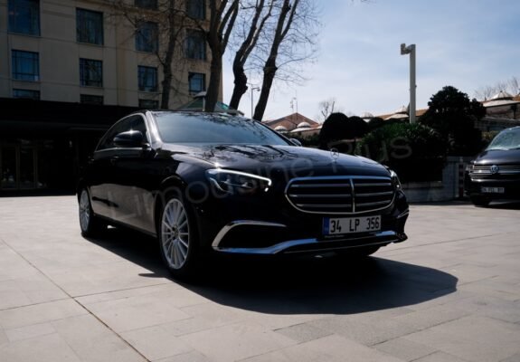 Mercedes E-Class Sedan - Luxury Transfer in Istanbul