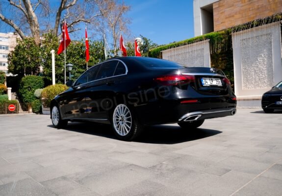 Mercedes E-Class Sedan - Luxury Transfer in Istanbul
