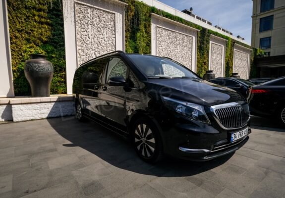 Mercedes Vito Minivan - VIP Transfer