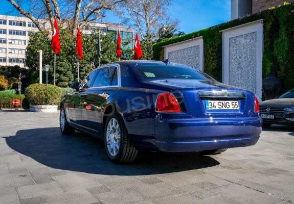 Rolls-Royce Luxury Car - VIP Transfer in Istanbul