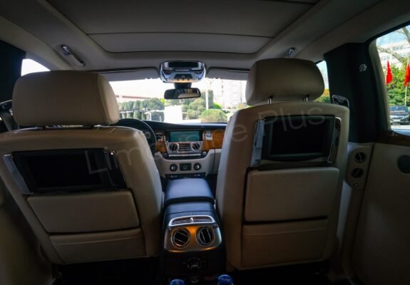 Rolls-Royce Luxury Car Interior - VIP Transfer in Istanbul